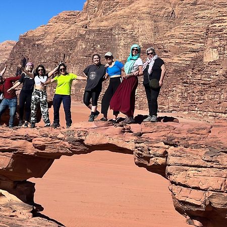 Bed and Breakfast Calm Camp Wadi Rum Exteriér fotografie