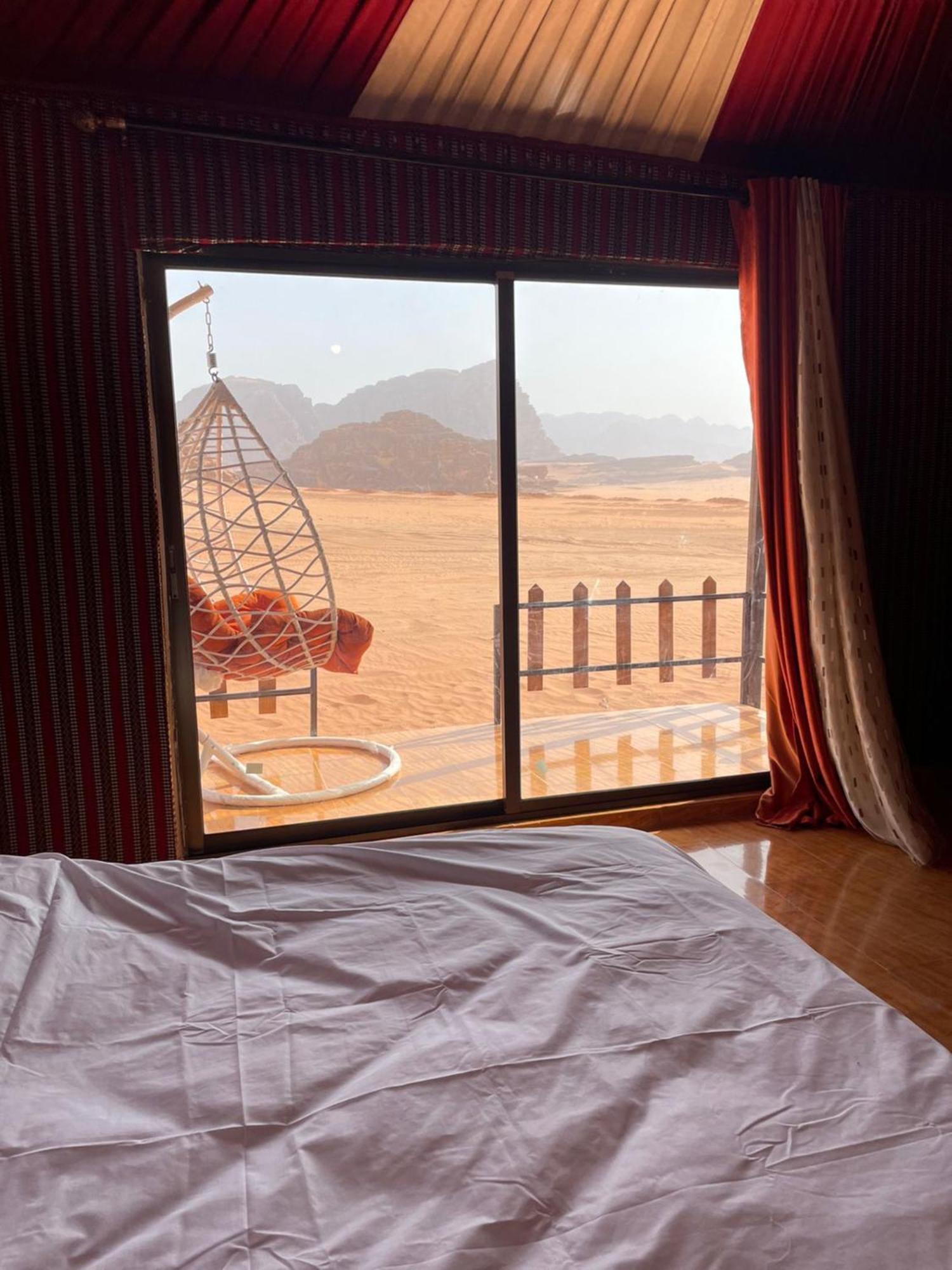 Bed and Breakfast Calm Camp Wadi Rum Exteriér fotografie