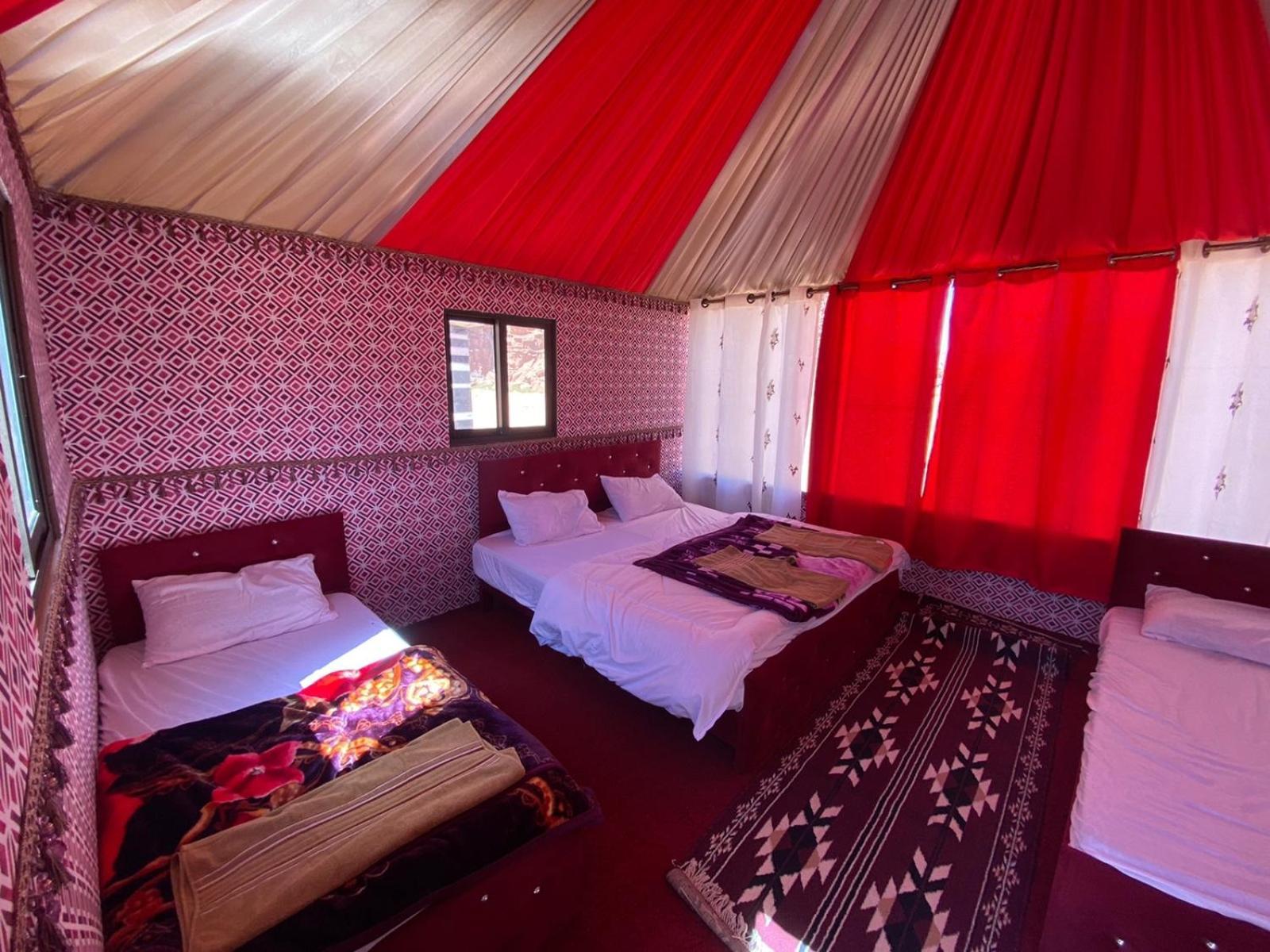 Bed and Breakfast Calm Camp Wadi Rum Exteriér fotografie