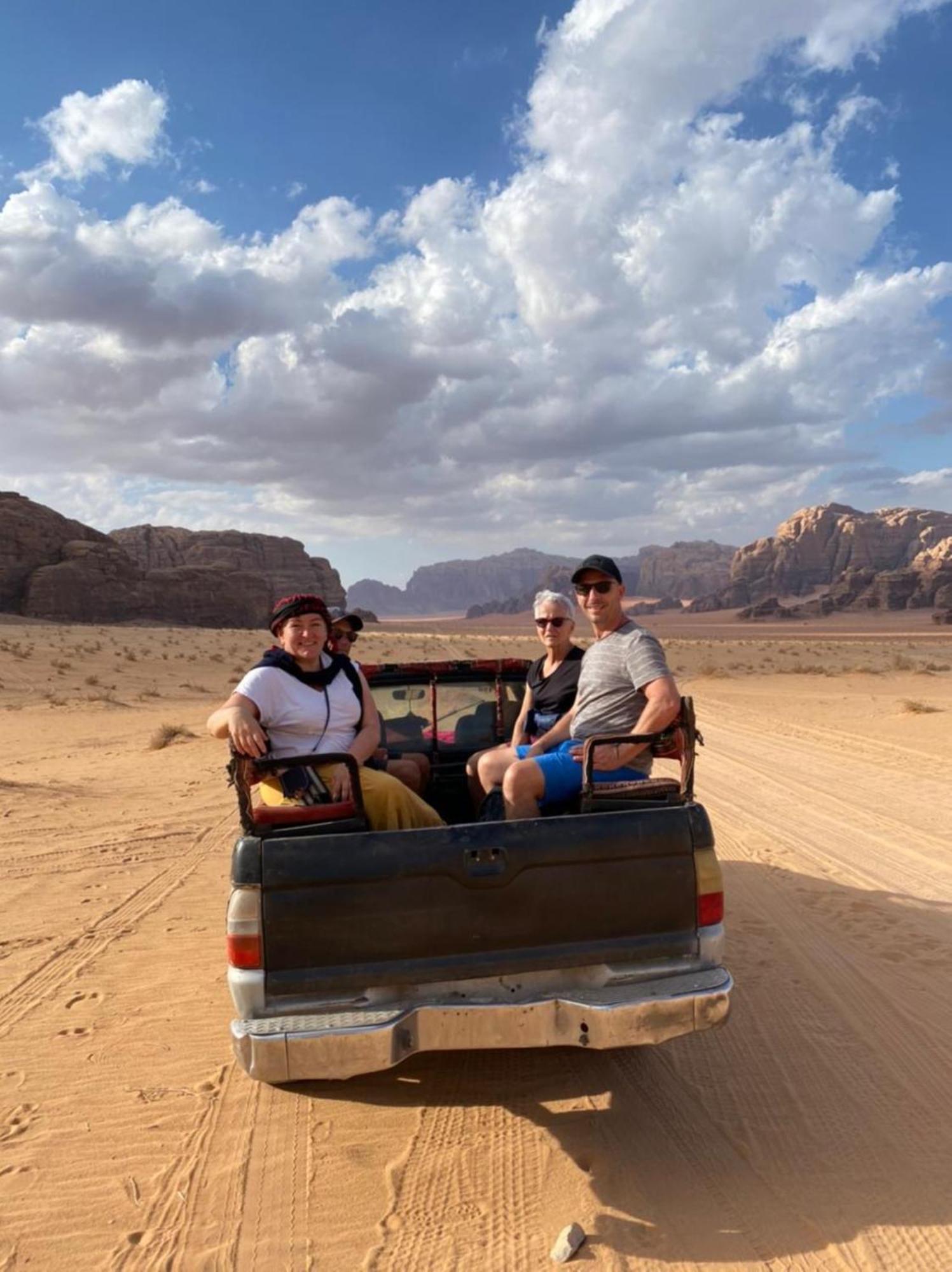 Bed and Breakfast Calm Camp Wadi Rum Exteriér fotografie