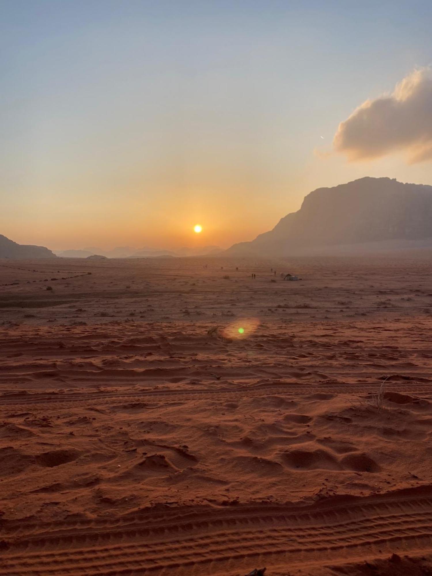 Bed and Breakfast Calm Camp Wadi Rum Exteriér fotografie