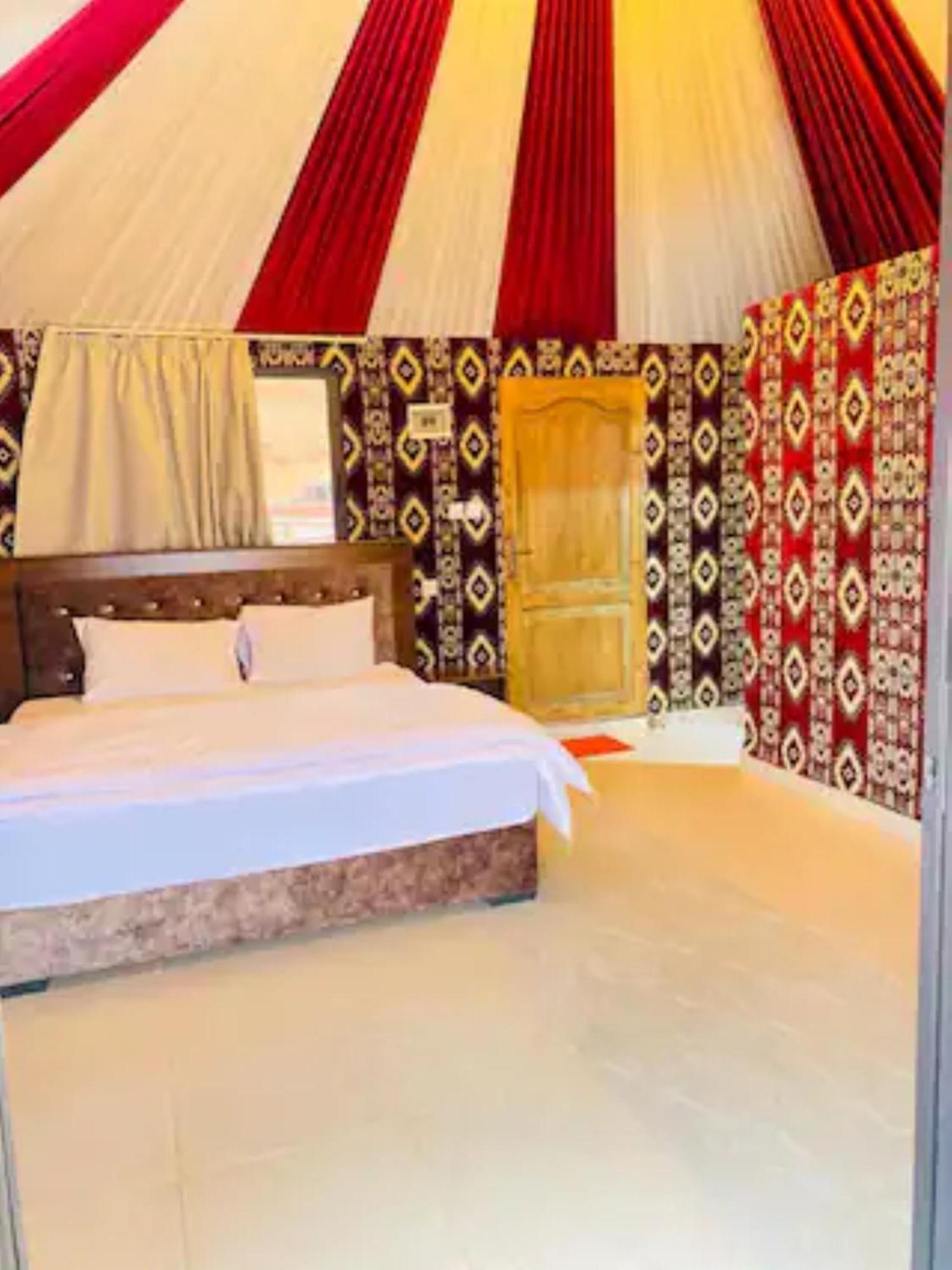 Bed and Breakfast Calm Camp Wadi Rum Exteriér fotografie