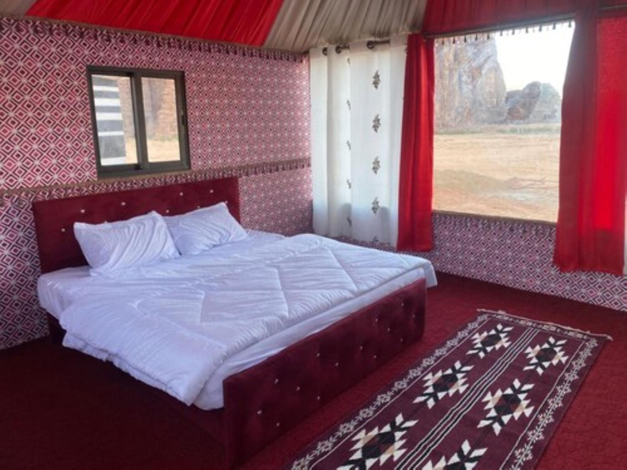 Bed and Breakfast Calm Camp Wadi Rum Exteriér fotografie