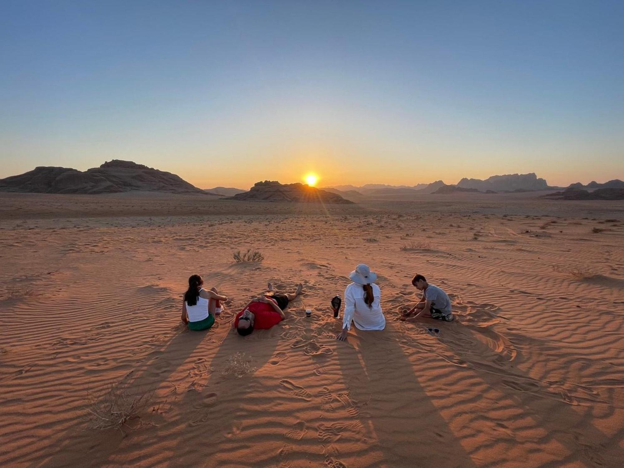 Bed and Breakfast Calm Camp Wadi Rum Exteriér fotografie